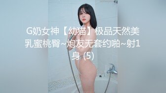 【新片速遞】 酒吧女厕全景偷拍多位喝的有点醉醺醺的小姐姐❤️一个接一个排着队来献B