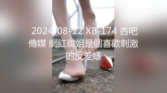 华人高颜巨乳花臂尤物「高乔尤美」「bigcatmia」OF私拍 全身纹身性感丰唇童颜巨乳粉嫩小穴 (4)