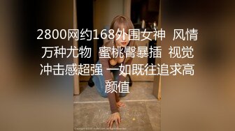 优雅气质尤物御姐女神✿开档牛仔裤特别戳中XP，翘起蜜桃小屁股后入小穴，风情万种的优雅女神 端庄的外表淫荡内心