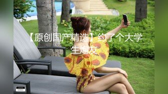 一对闺蜜人妖厨房里饭都忘记做了就拥抱接吻亲密爱爱犹如情人一样的玩吃JJ操菊玩到爽