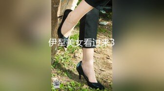 头缠绷带躺病床上被小护士挑逗性起 直接按床上开草